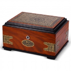 Retro Desktop Cigar Humidor